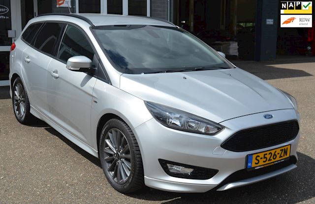 Ford Focus Wagon 1.5 ST-Line 