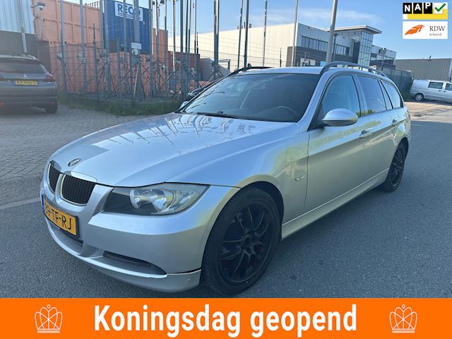 BMW 3-serie Touring 318i Business Line EXPORT