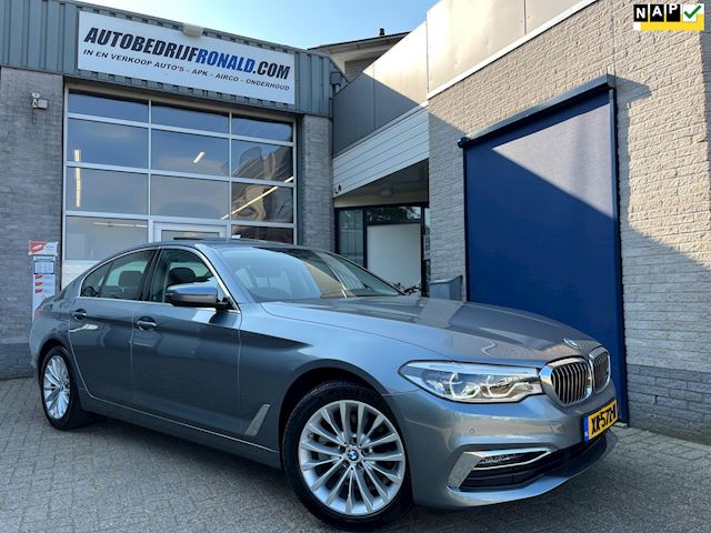 BMW 5-serie 520i High Executive Edition NL.Auto/Schuifdak/Harman-Kardon/Comfortseats/Leder/Trekhaak/1Ste Eigenaar