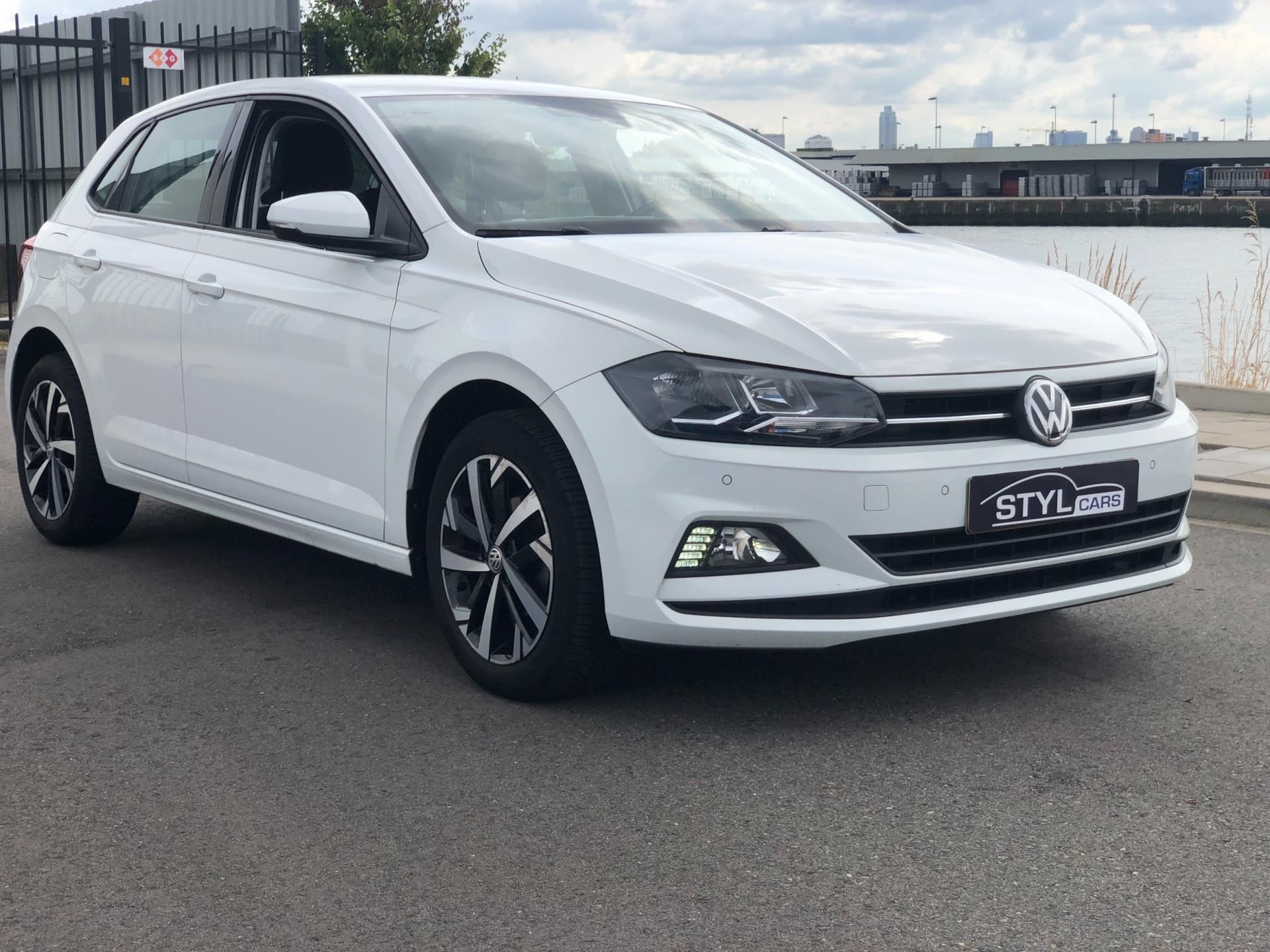 Show Auto Mall Teresina - Volkswagen - Polo - MF 1.6 - 2019 ✔️ Ar  condicionado ✔️ Banco com regulagem de altura ✔️ Desembaçador traseiro ✔️  Encosto de cabeça traseiro ✔️ Farol