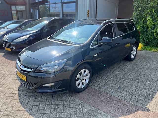 Opel Astra Sports Tourer 1.4 Turbo Blitz