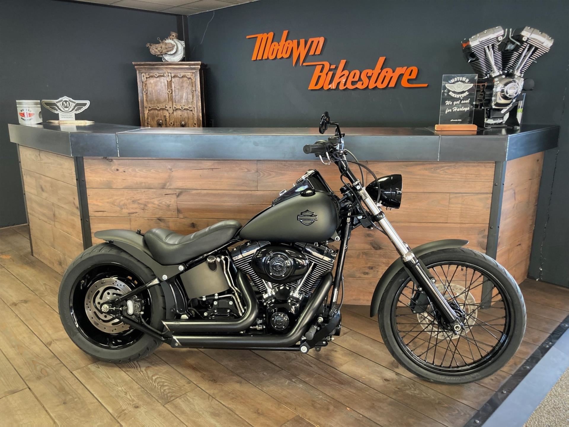 Harley Davidson FXST Softail Custom occasion - Motown Bikestore