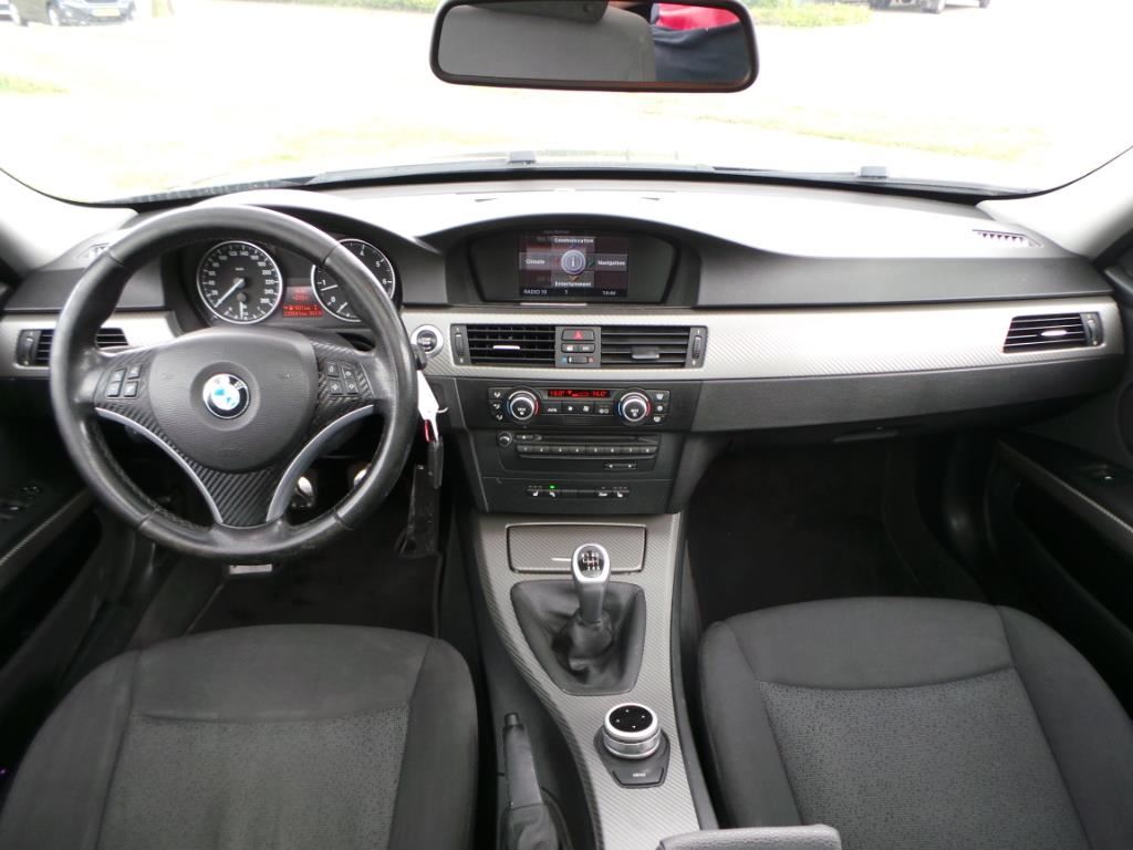 BMW 3-serie Touring 318i Business Line ( INRUIL MOGELIJK )
