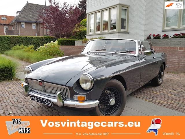 MG MG-B 1.8 Cabriolet - Completely restored.