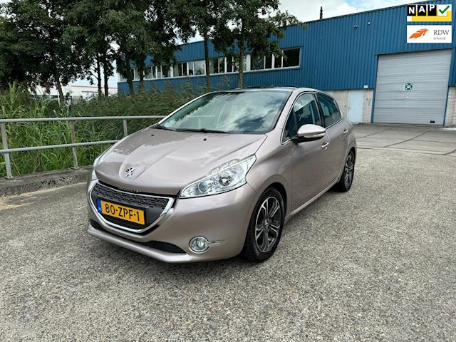 Peugeot 208 occasion - Benelux Cars