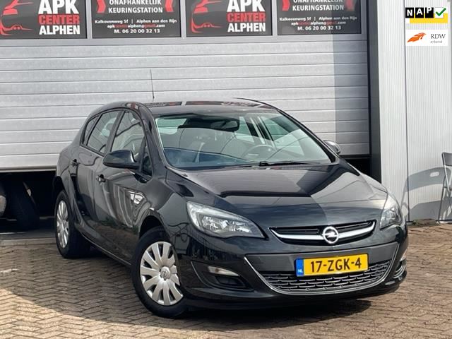 Opel Astra occasion - APK Center Alphen B.V.