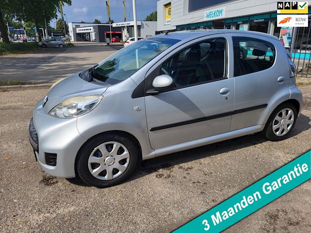 Peugeot 107 1.0-12V XR HALF LEDER AIRCO luxe uitvoering