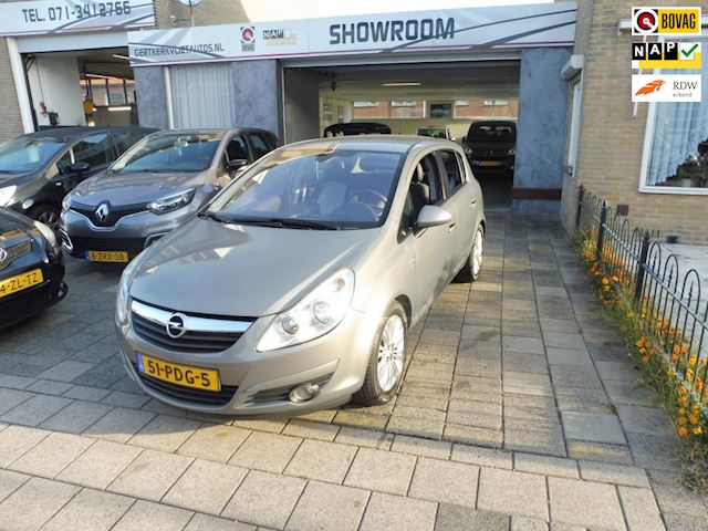 Opel Corsa 1.4-16V Cosmo