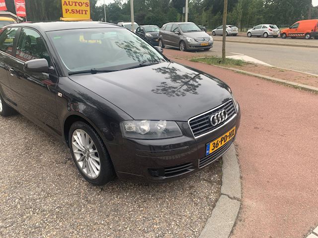 Audi A3 1.6 Attraction NW KOPPENLING+AIRCO+CRUISE CONT