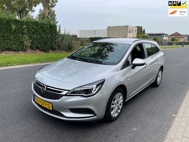 Opel Astra Sports Tourer occasion - Limited Car