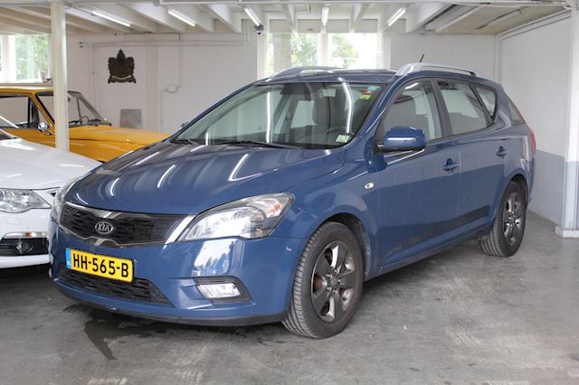 Kia Cee'd Sporty Wagon 1.4 CVVT Seven