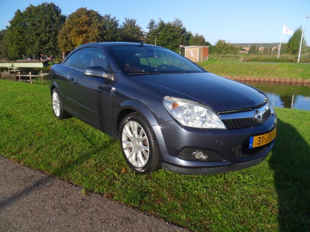 Opel Astra TwinTop occasion - Luttmer Autoservice