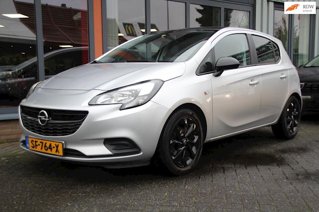 Opel Corsa 1.4 i Edition / Trekhaak afneembaar/ lm velgen / zwart dak