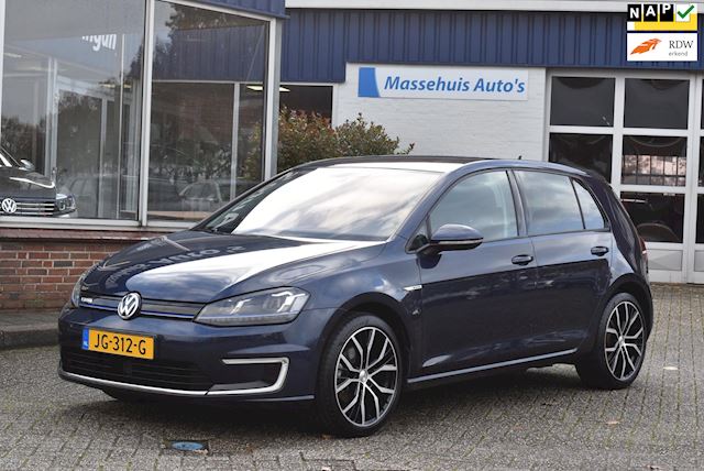 Volkswagen E-Golf occasion - Massehuis Auto's