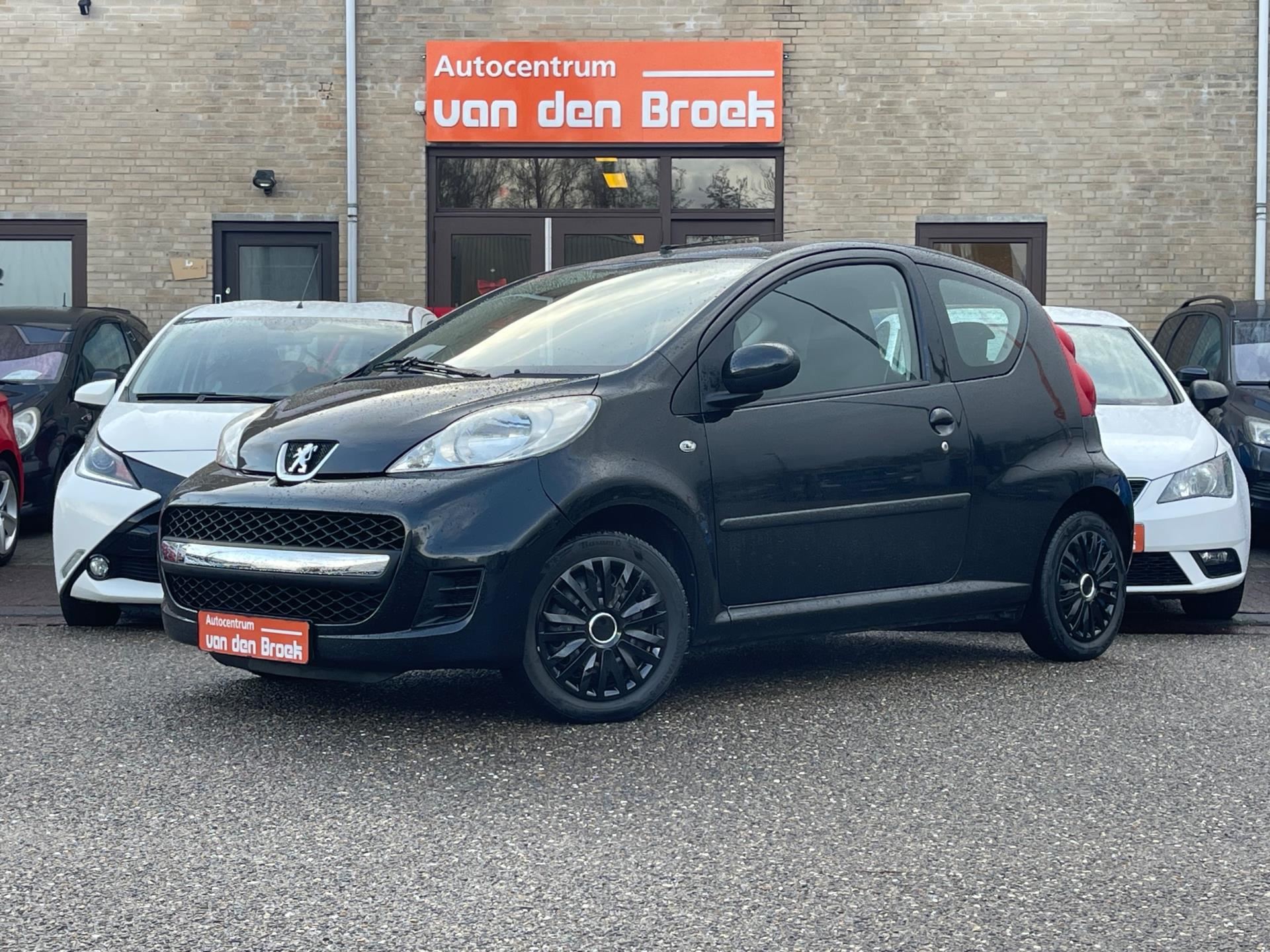 Peugeot 107 1.0-12V Urban Move - AIRCO - RUIME INSTAP - ZUINIG