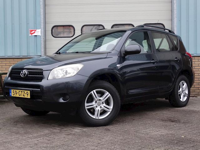 Toyota RAV4 2.0 VVTi Linea Terra