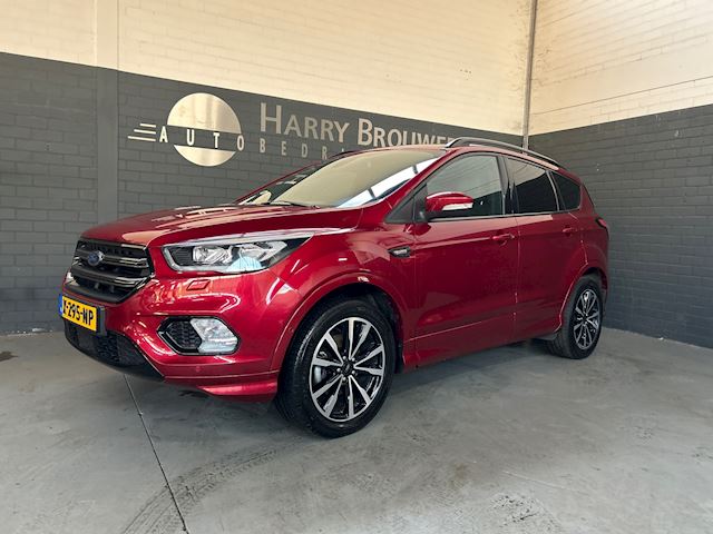 Ford KUGA 1.5 ST Line, zeer luxe uitvoering, 1e eigenaar, trekhaak