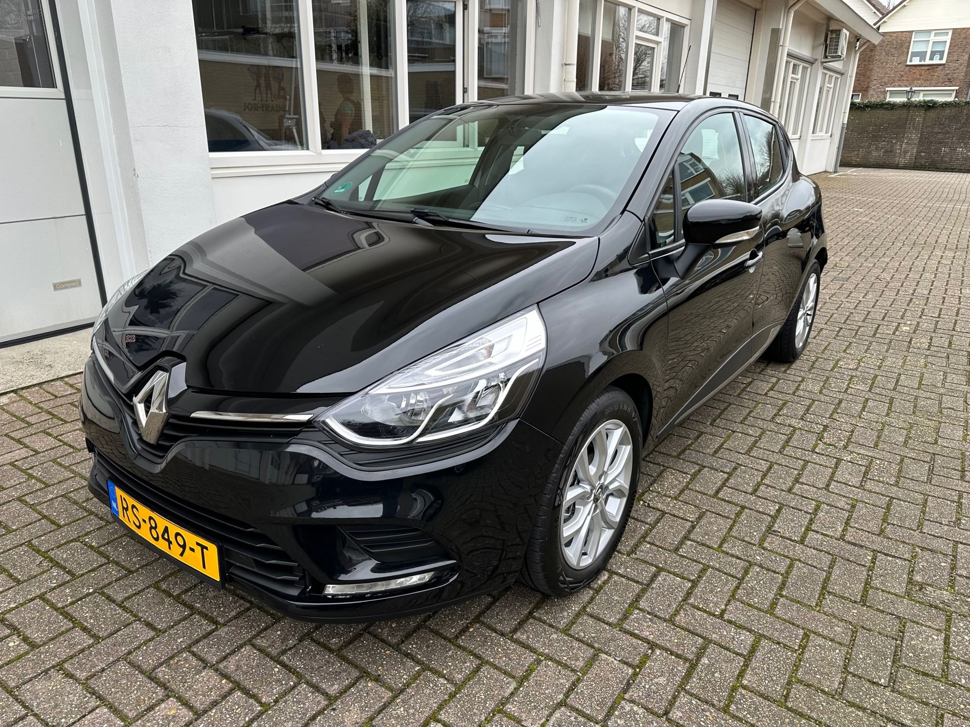Renault Clio occasion - Dutch Autolab