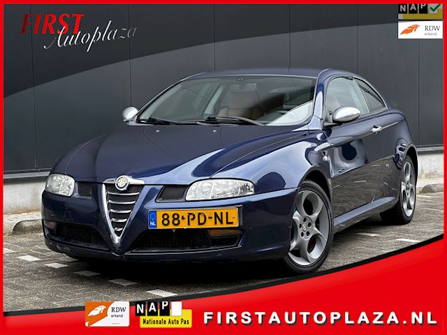 Alfa Romeo GT 2.0 JTS Progression AIRCO/LEDER/CRUISE/SPORT UITLAAT | NETTE AUTO !