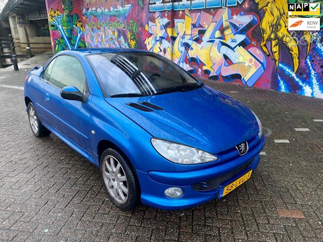 Peugeot 206 CC 1.6-16V Quiksilver nette heerlijk rijdende cabrio met airco sport velgen goed onderhouden  auto