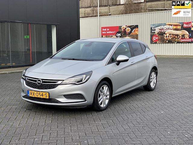 Opel Astra 1.0 Business+