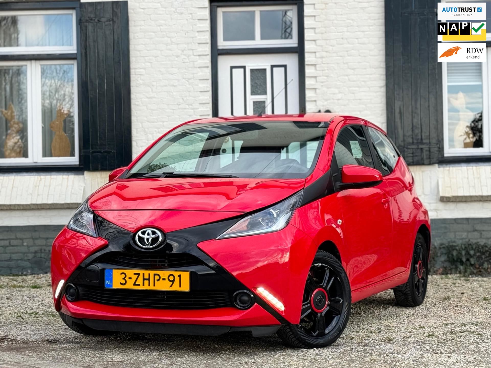 Toyota Aygo occasion - M.T.  Cars & Carcleaningcenter