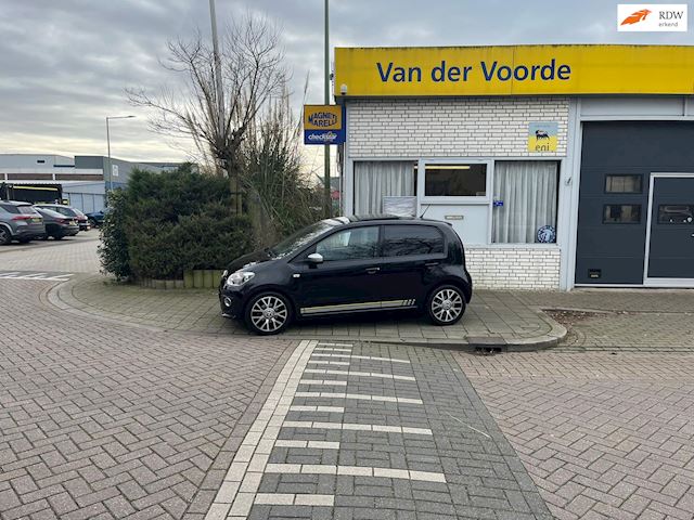 Volkswagen UP occasion - Autobedrijf van der Voorde BV.