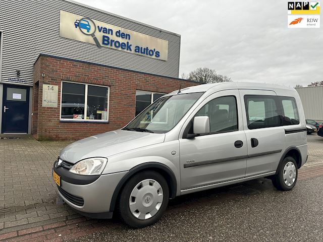 Opel Tour 1.6 Comfort