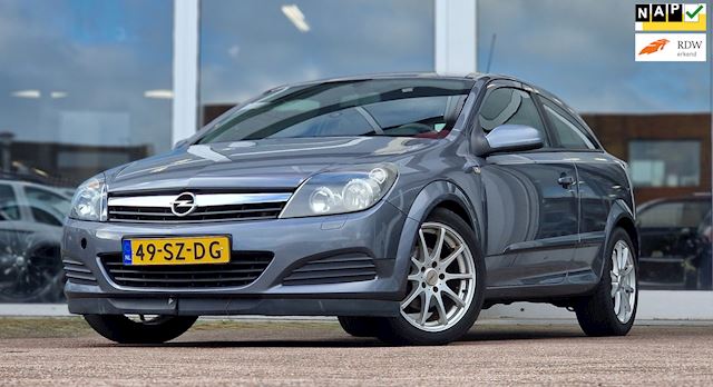 Opel Astra GTC 1.6i 16V Edition 17
