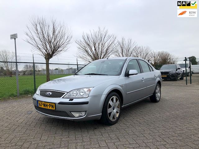 Ford Mondeo 2.0-16V Ghia Executive Automaat Youngtimer