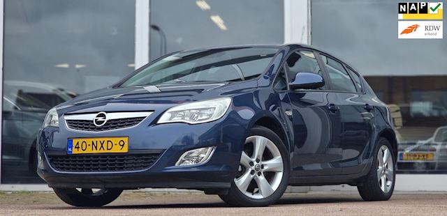 Opel Astra 1.6i Edition Trekhaak! Mooi! Nieuwe APK!