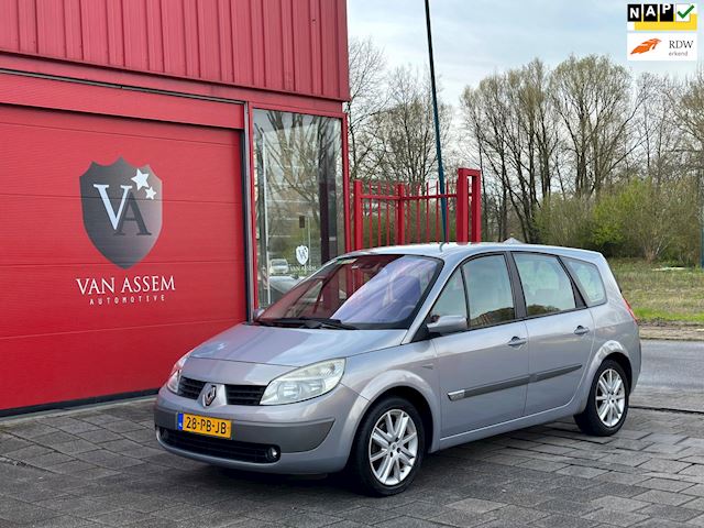 Renault Grand Scénic 2.0-16V Privilège Luxe • 7 Persoons • NWE Koppeling