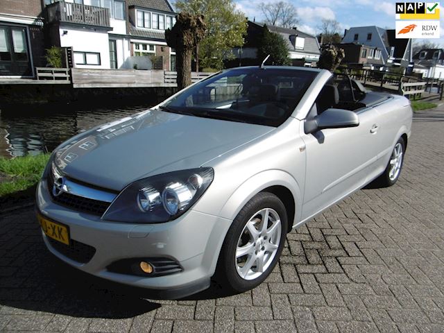 Opel Astra TwinTop occasion - Occasiondealer 't Gooi B.V.