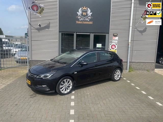 Opel Astra 1.0 Black Edition