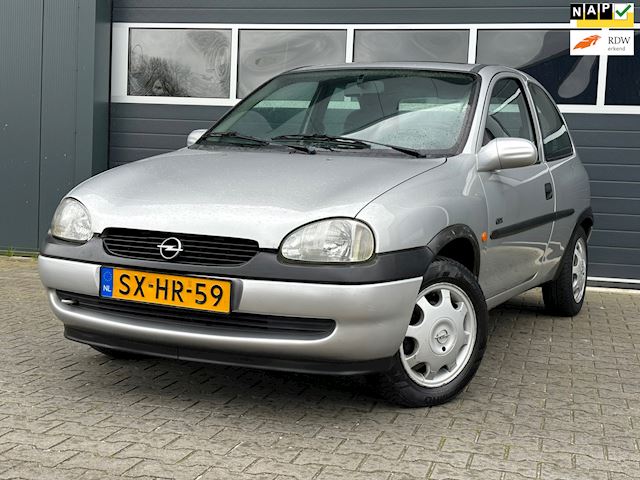 Opel Corsa 1.4i CDX  Automaat!!!