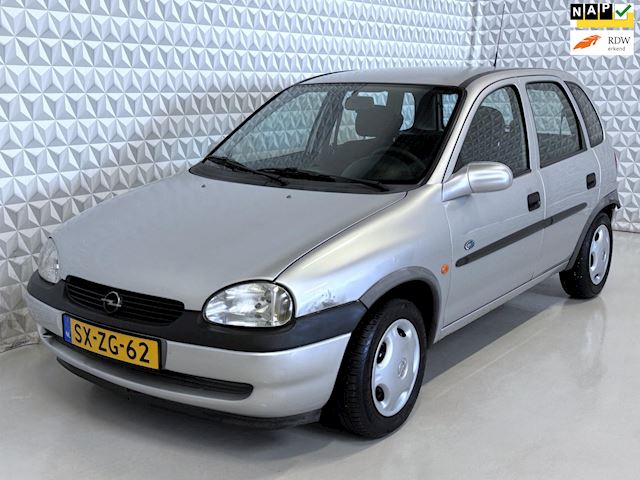 Opel Corsa 1.4i Strada 5-deurs AUTOMAAT / 172000km (1998)