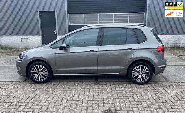 Volkswagen Golf Sportsvan occasion - Autoverkoop en Lease Bakker