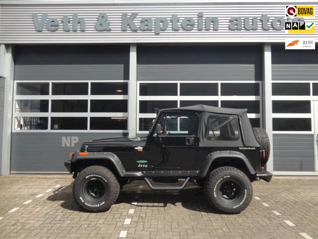Jeep Wrangler 4.0i Hardtop+Softtop/4-Pers./Extra set wielen
