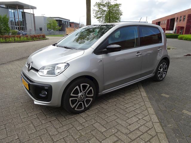 Volkswagen Up! 1.0 R-Line/Airco/Camera/Cruisecontrol