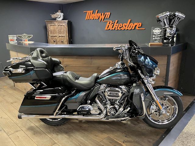 Harley Davidson FLHTKSE CVO Ultra Glide Limited occasion - Motown Bikestore