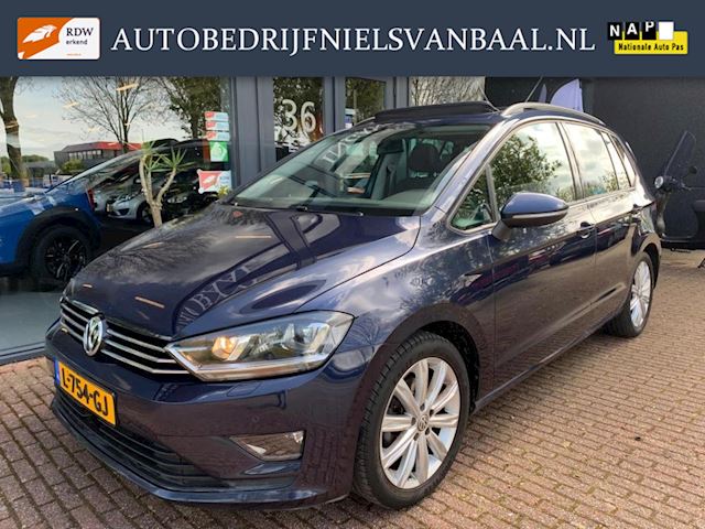 Volkswagen Golf Sportsvan occasion - Autobedrijf Niels van Baal