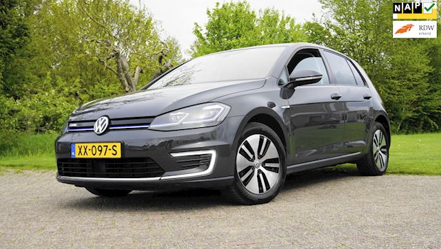 Volkswagen E-Golf  Camera navigatie 2000 Euro Subsidie occasion - Jetse Vos autos