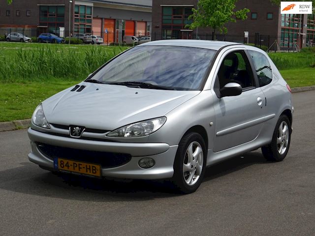 Peugeot 206 occasion - Dunant Cars