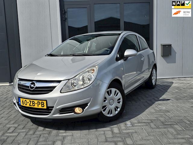 Opel Corsa 1.2-16V Enjoy automaat weinig km