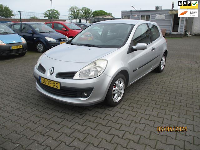 Renault Clio occasion - Harry Jakab Auto's