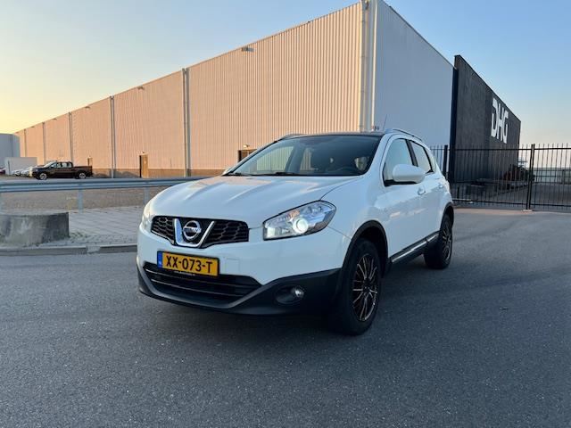 Nissan Qashqai 2.0 Вариатор XE