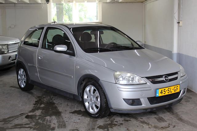 Opel Corsa 1.2-16V Silverline