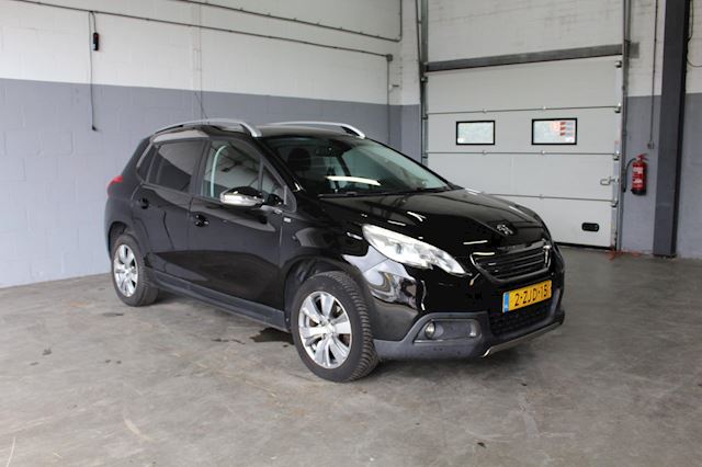 Peugeot 2008 1.2 PureTech Style