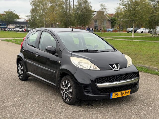 Peugeot 107 1.0-12V Sublime