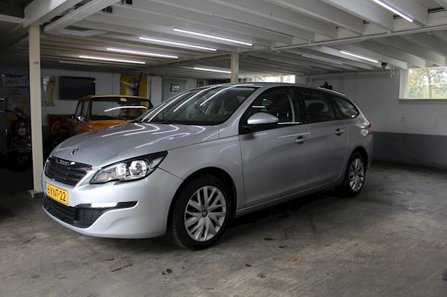 Peugeot 308 SW 1.2 e-THP Blue Lease